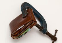 Kiedy warto wybrać opodatkowanie usług finansowych? Kiedy warto wybrać opodatkowanie usług finansowych?