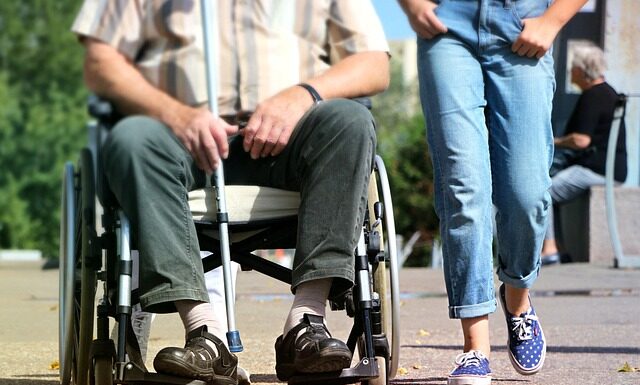 Co należy się osobie niepełnosprawnej z MOPS?