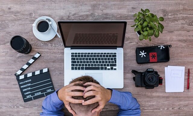 Do jakiej szkoły trzeba iść żeby zostać programista? Do jakiej szkoły trzeba iść żeby zostać programista?