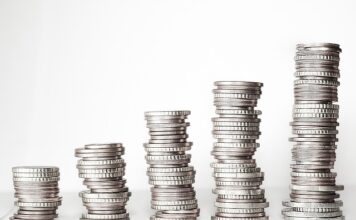 Ile pieniędzy mają wszyscy Polacy? Ile pieniędzy mają wszyscy Polacy?