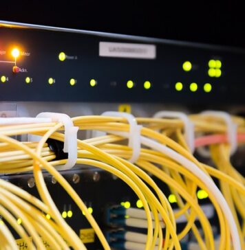 Co to jest router w komputerze?